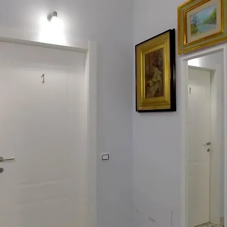 Treehouse - Apartment 1 *